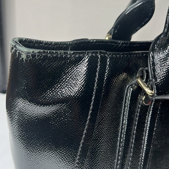 BURBERRY Black Patent Somerford Zip Tote Bag - Picture 4 of 15